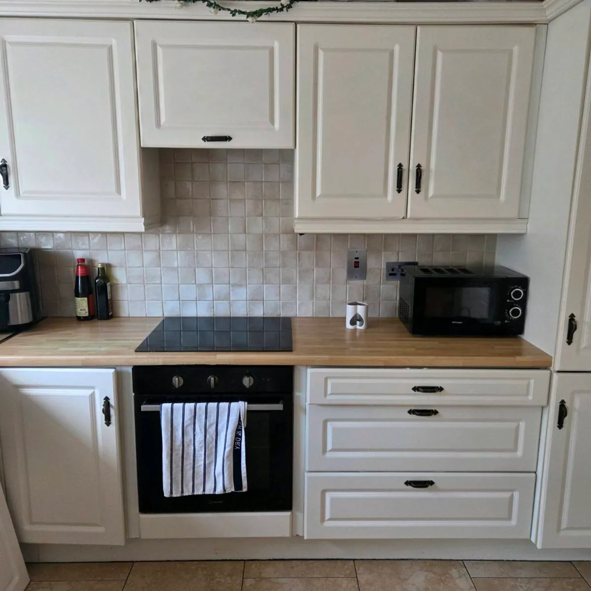 Kitchen - Image 4
