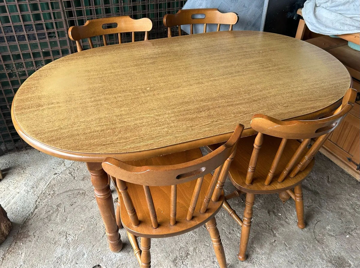 Wood Table & 6 Chairs - Image 4