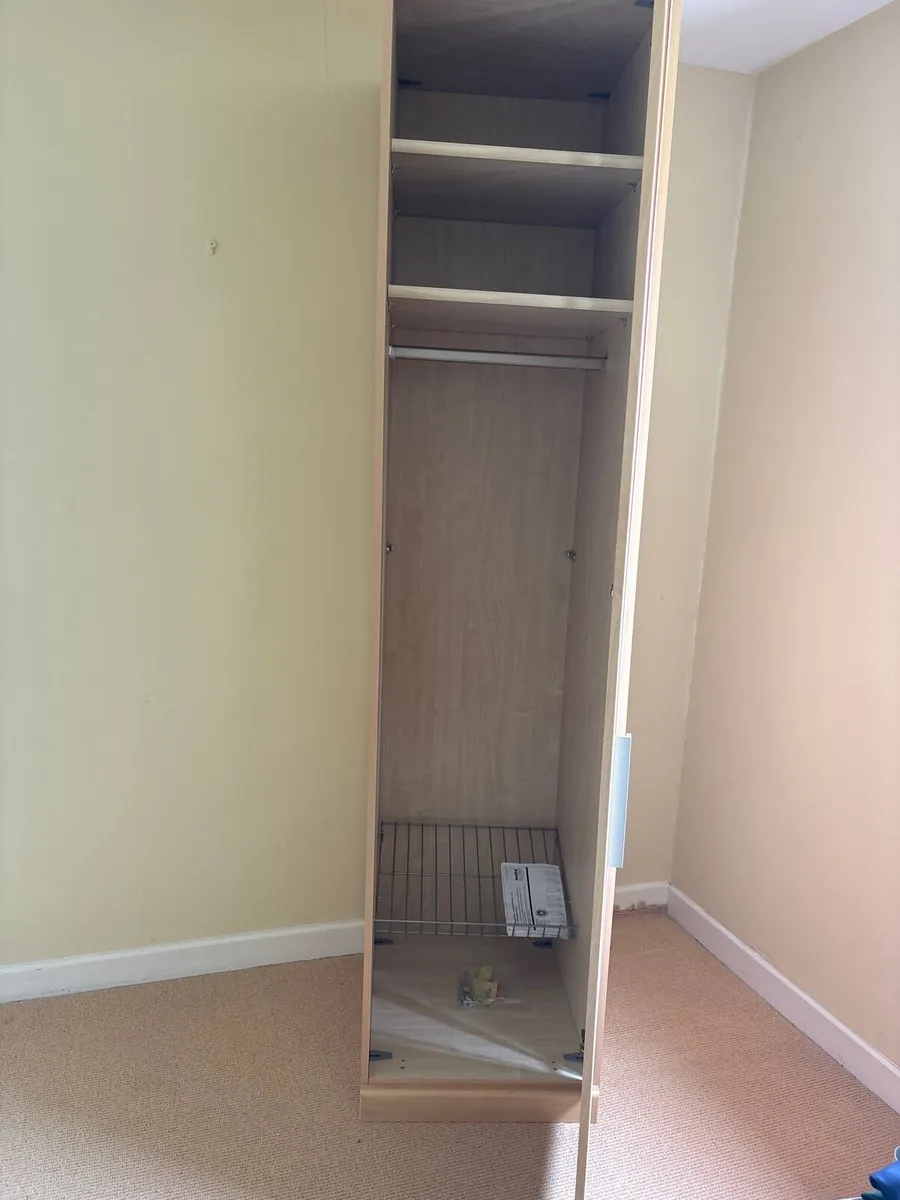 Single wardrobe - Image 3