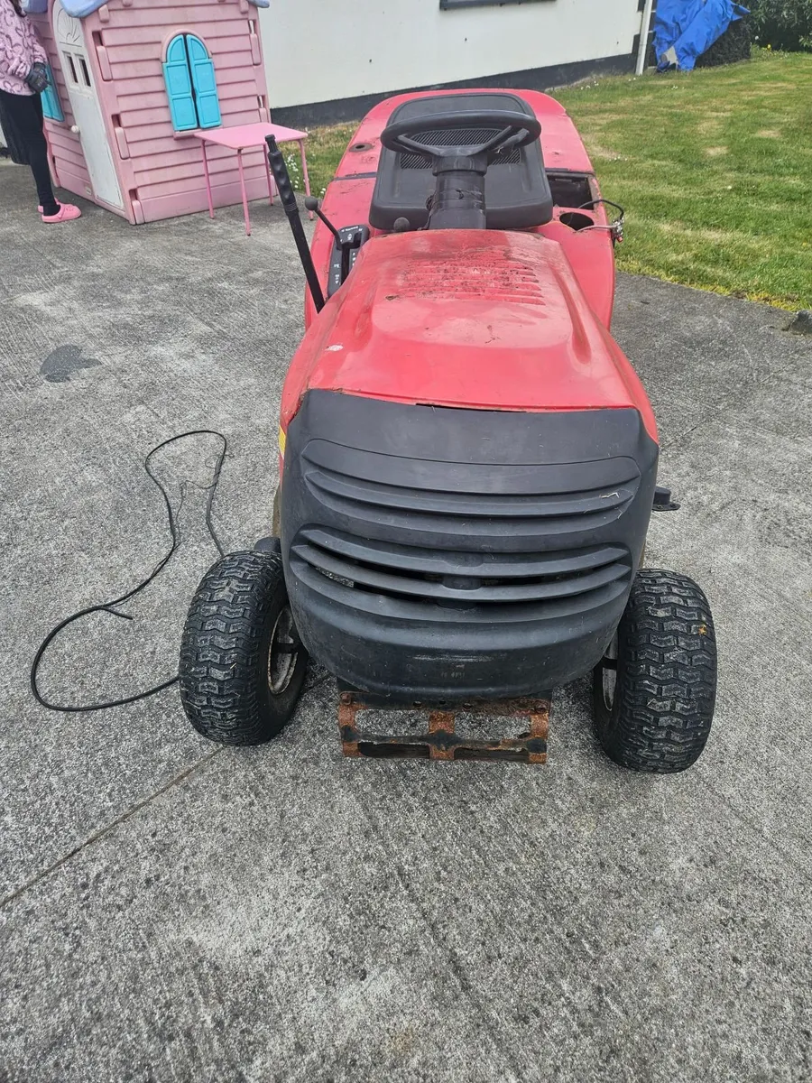 Ride on Lawnmower - Image 2
