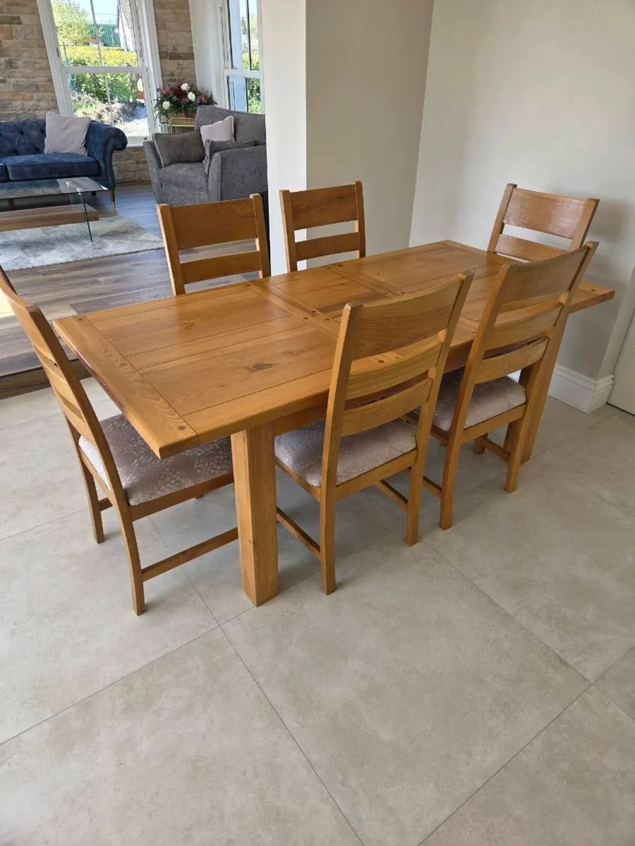Kitchen table and chairs - Image 4