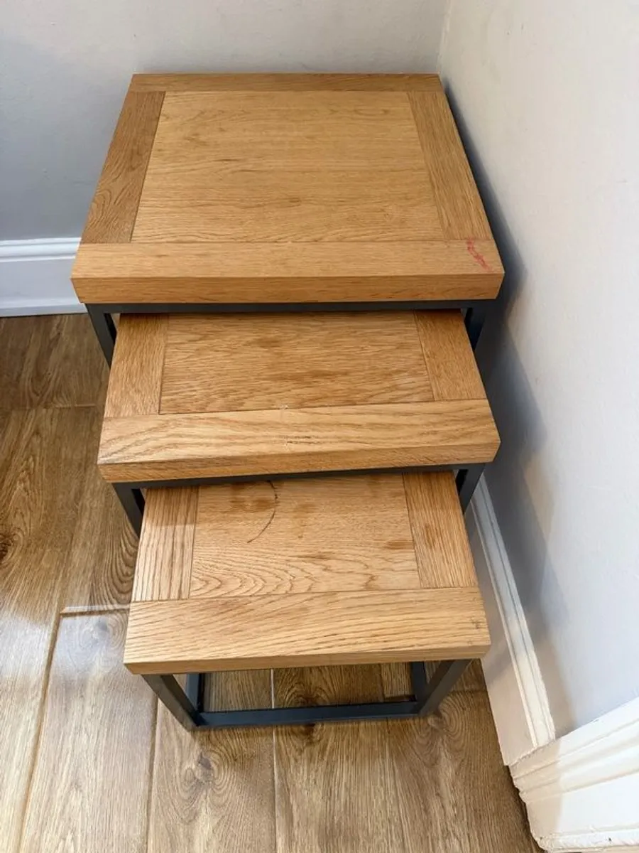 Set of 3 Nesting Coffee Tables - Image 1