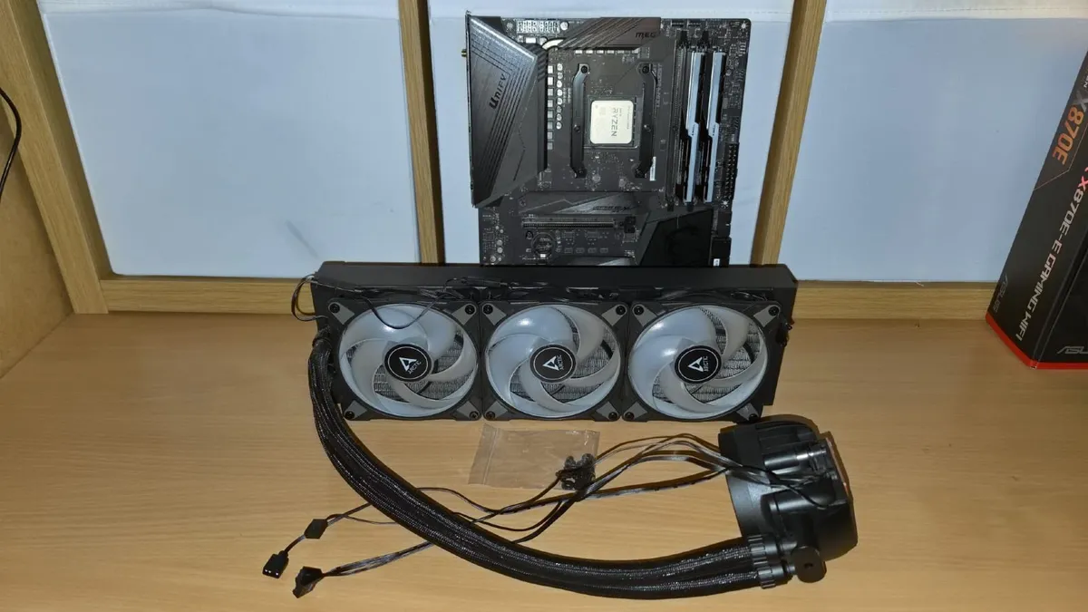 Ryzen 7 5800x, MSI Unify 570x, 16GB RAM, AiO - Image 2