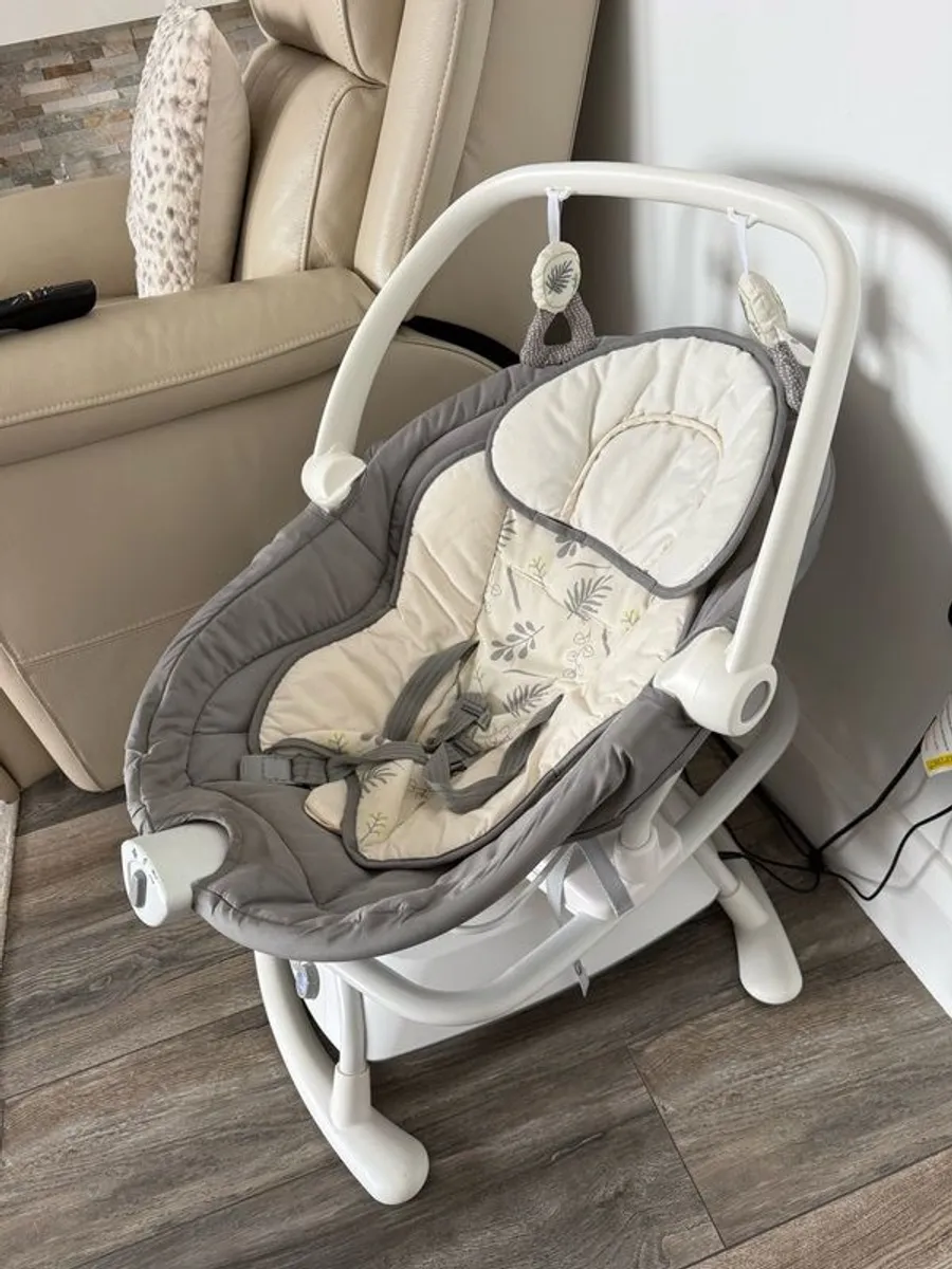 Joie Sansa 2-in-1 Rocker/Swing - Image 3