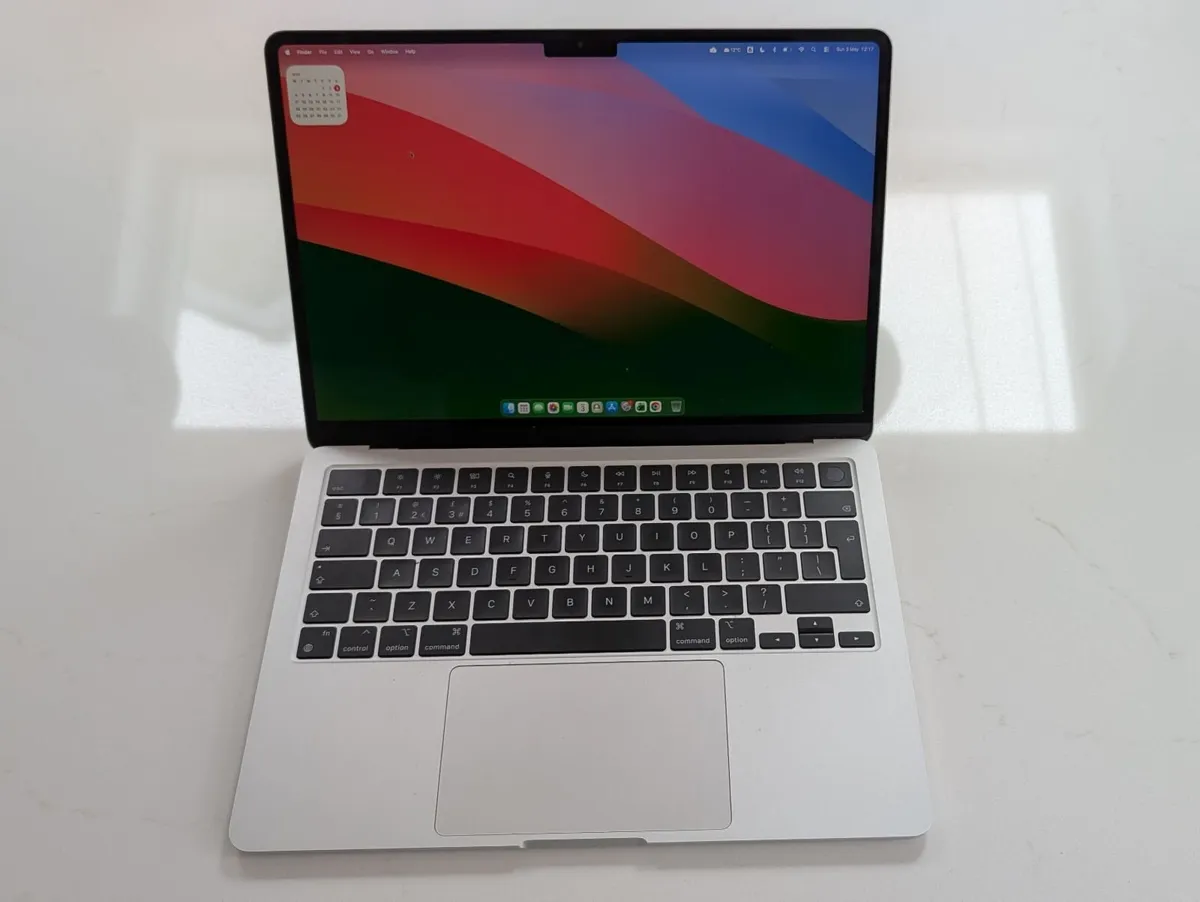 Macbook Air (2022), Silver, 13", M2, 256Gb - Image 1