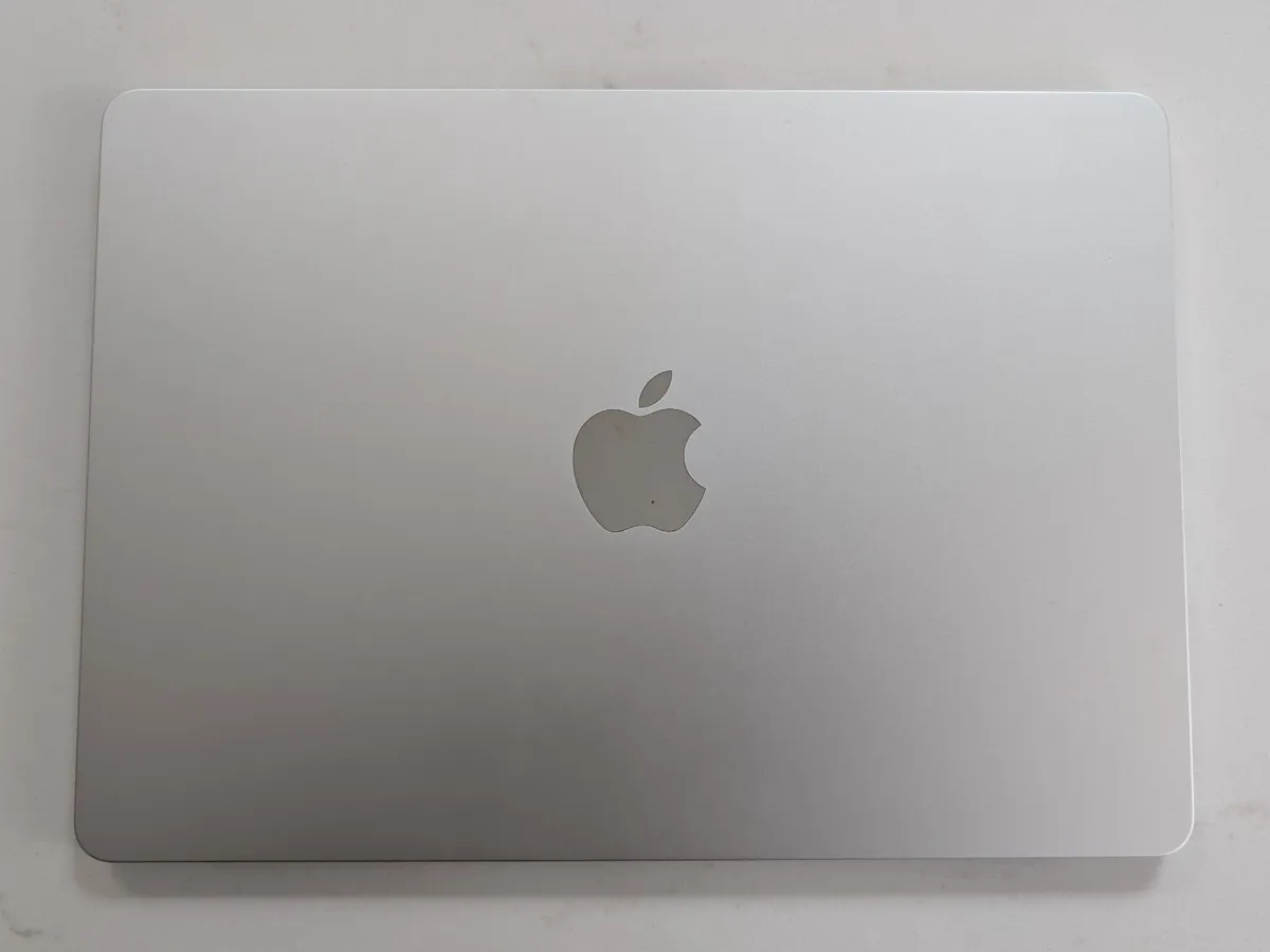 Macbook Air (2022), Silver, 13", M2, 256Gb - Image 2