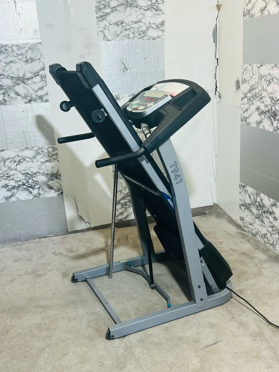 Motorised incline treadmill - Image 3