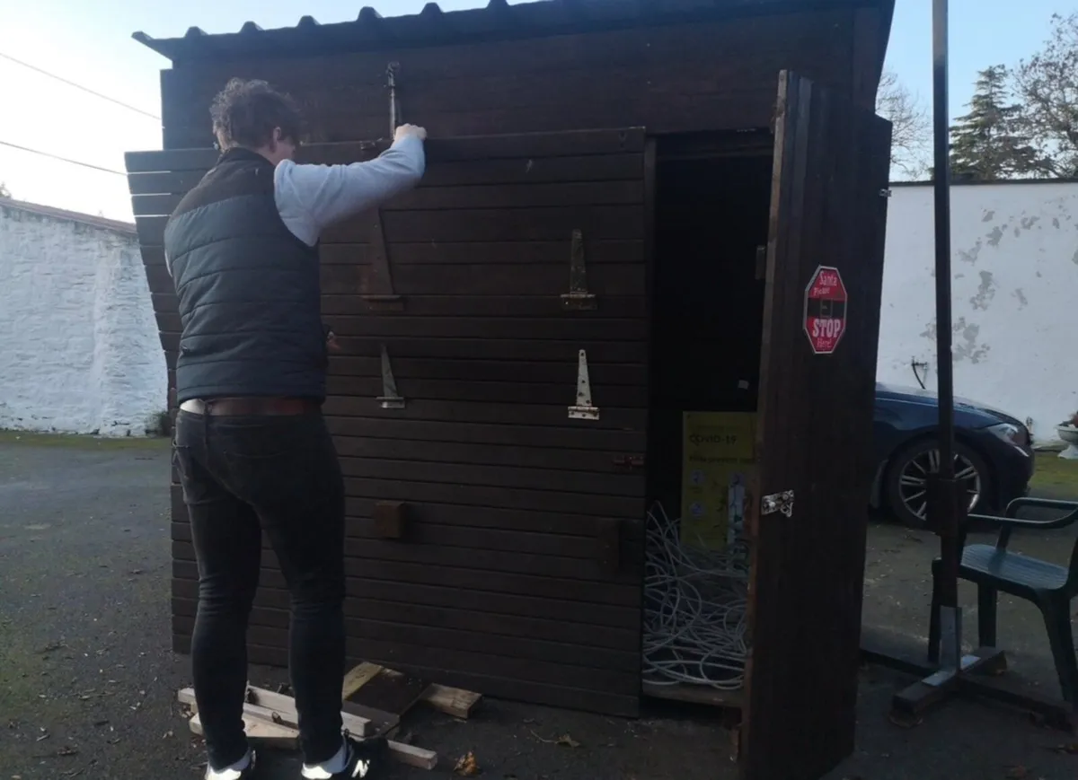 Christmas Tree Sales Hut / Market Stall - Image 2