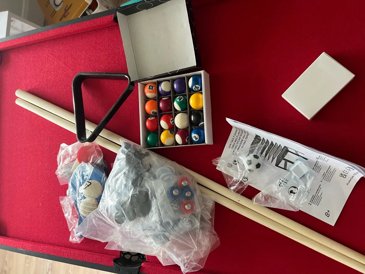 Game table - Image 2