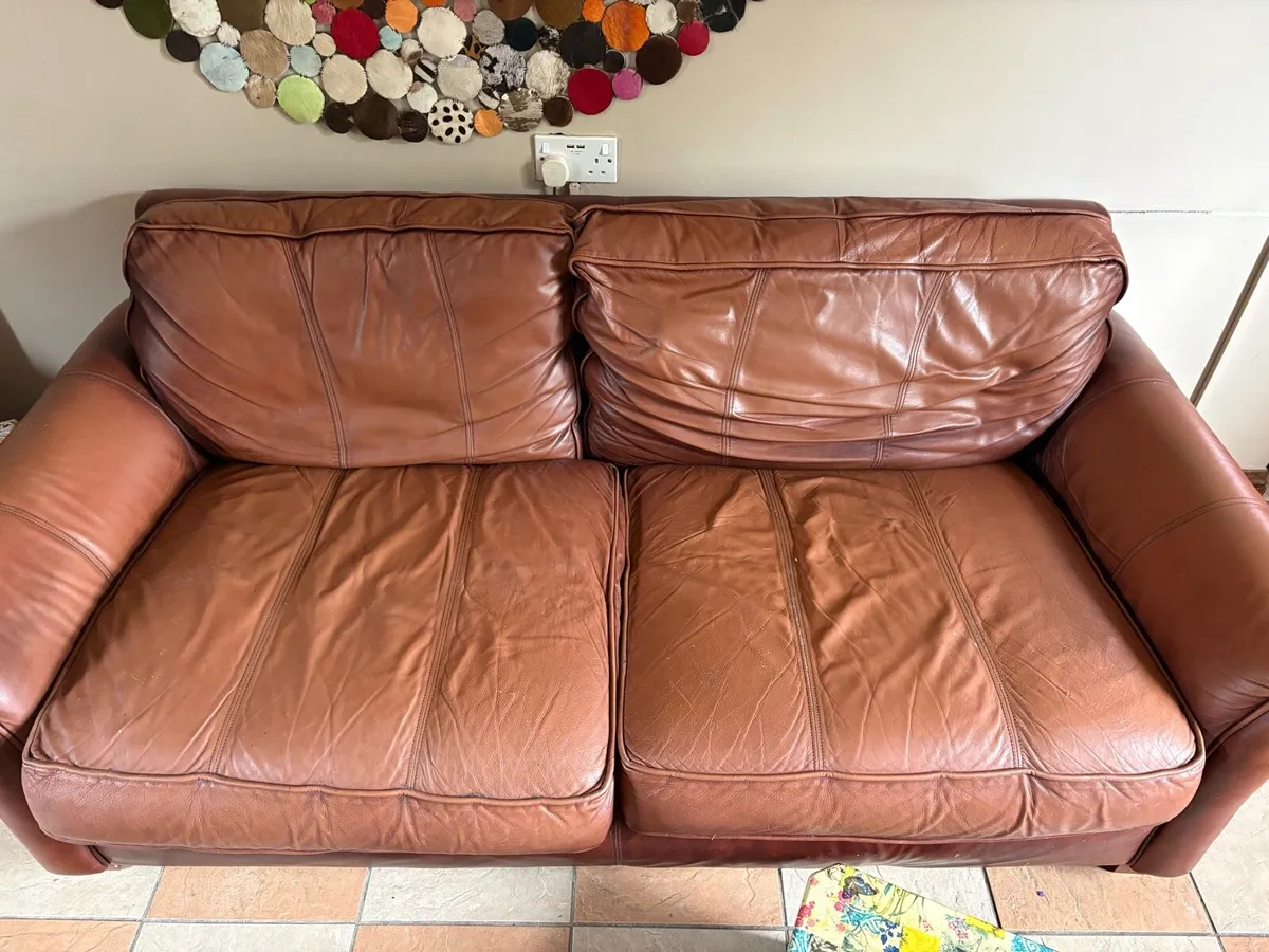 3 piece leather sofa - Image 2