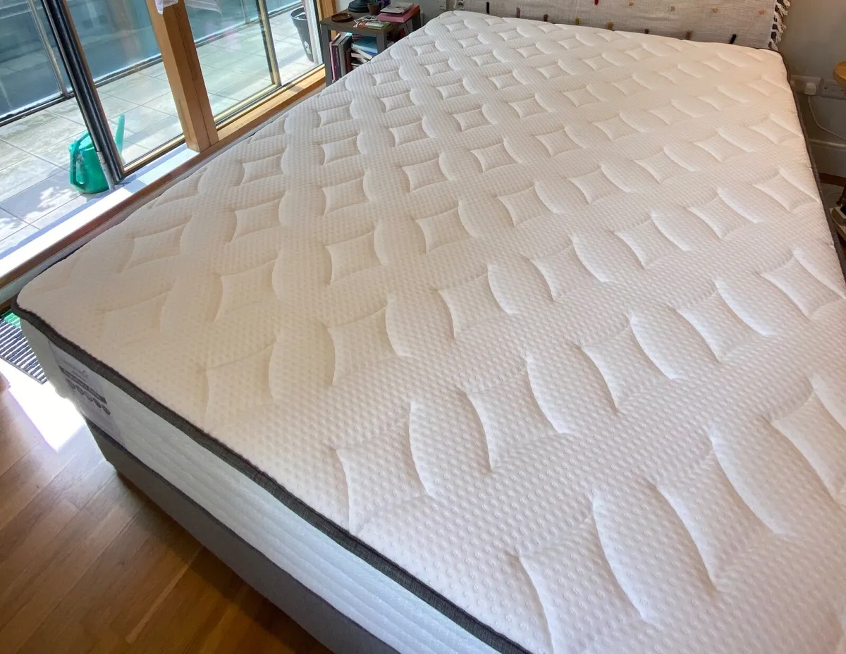 King Size Mattress Castle Beds Signature Elite - Image 3