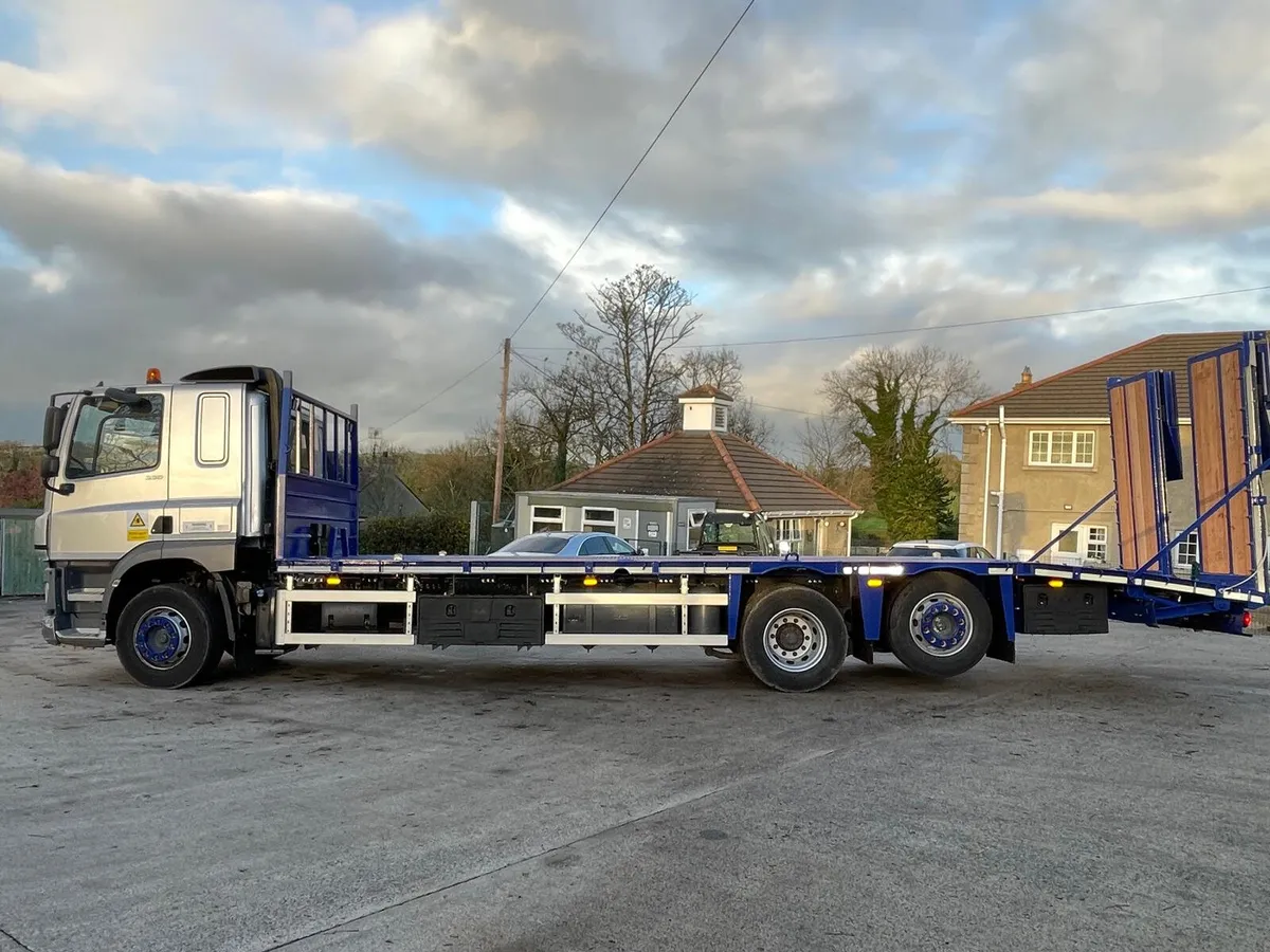 2016 DAF CF 330 6X2 WITH 30FT  BEAVERTAIL BODY - Image 4