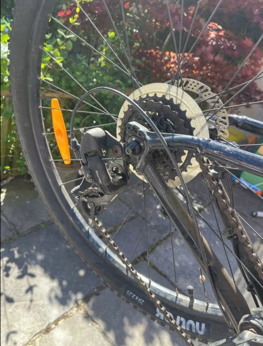 Trek marlin 5 mountain bike - Image 3