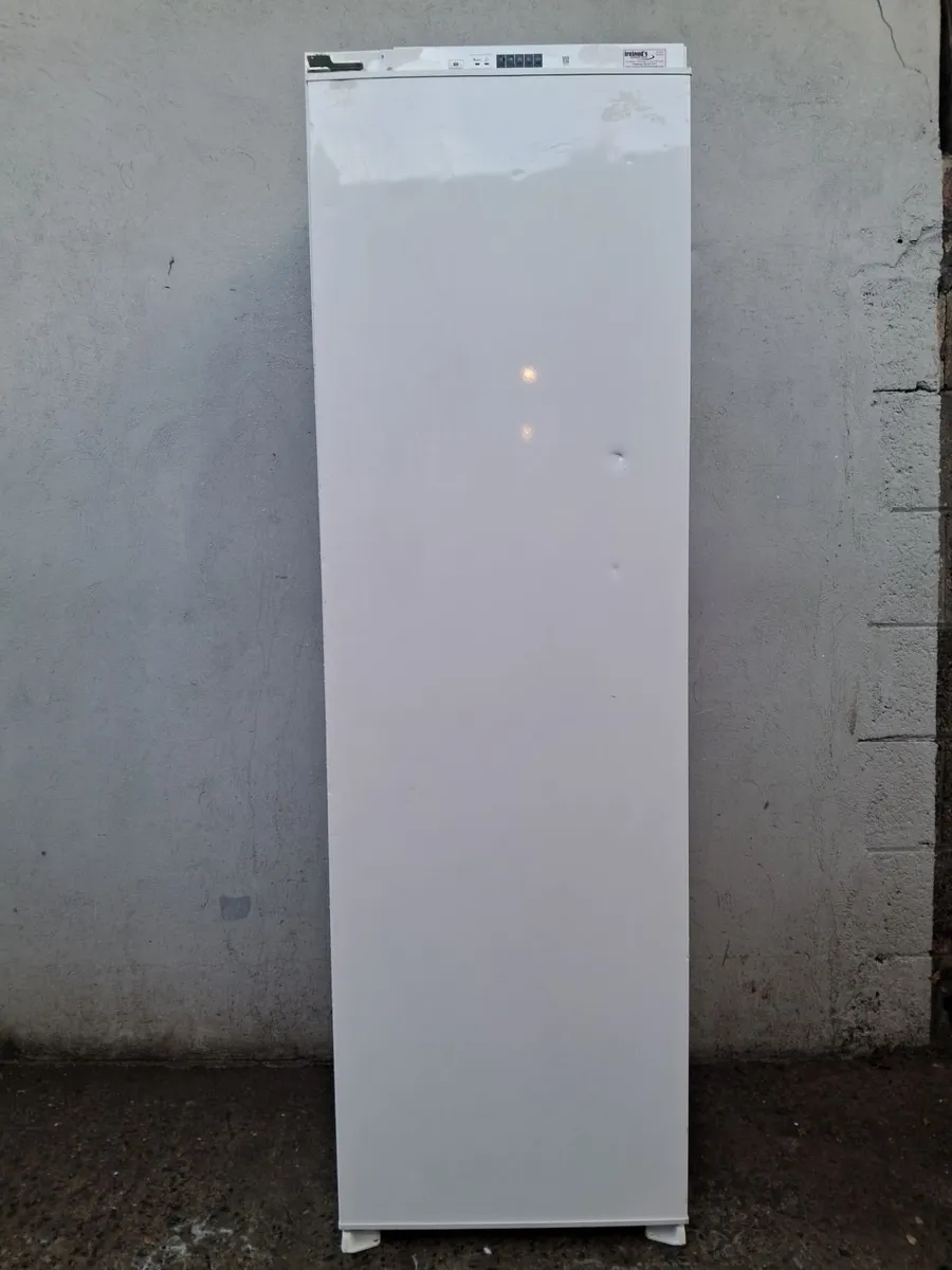 YEAR OLD LARDER FREEZER - Image 4