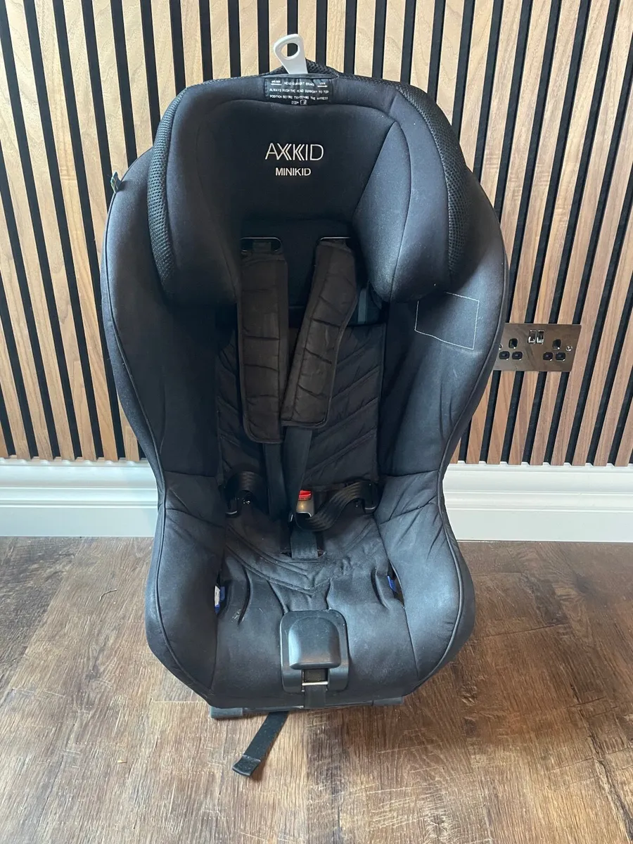 Car Seat - Image 4