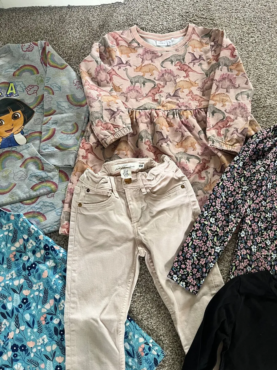 Girls clothes bundle 5/6 y - Image 4