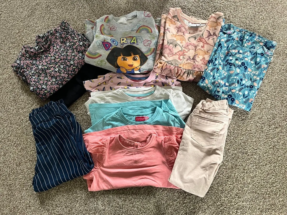 Girls clothes bundle 5/6 y - Image 1