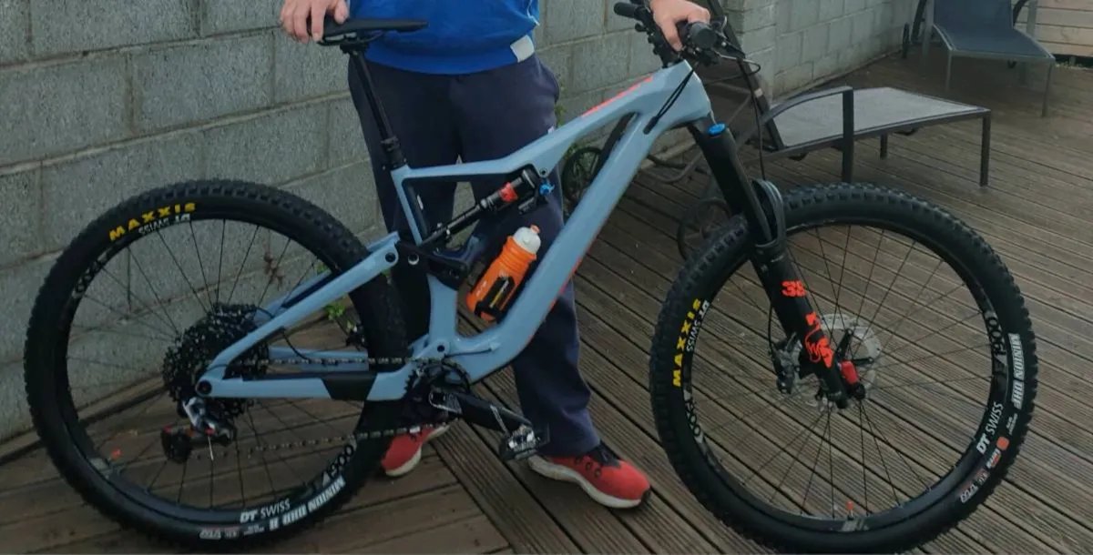 Mountain Bike - Image 1