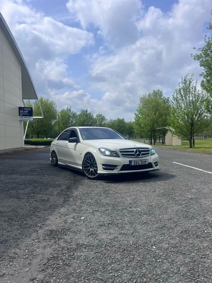 Mercedes c220 amg - Image 2