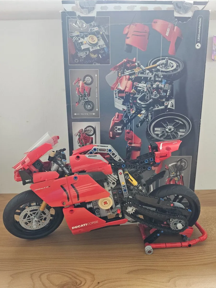 Lego Technic Ducati Motorcycle - Image 3