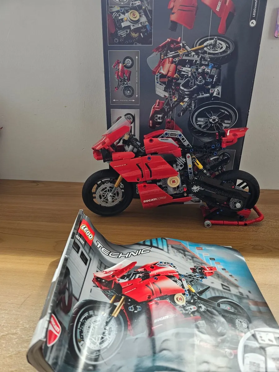 Lego Technic Ducati Motorcycle - Image 4