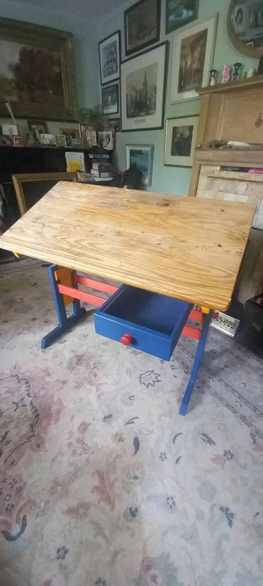 Art Table adjustable with drawe topr 109cm x 54cm - Image 2