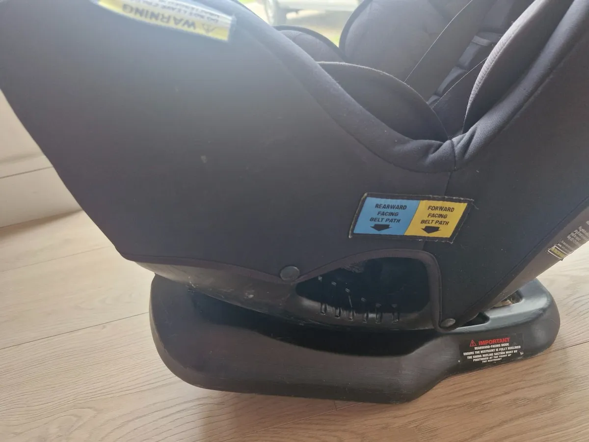 Car seat - Image 2