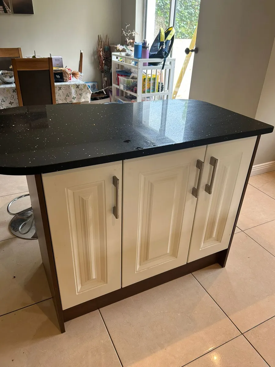 Kitchen - Image 3