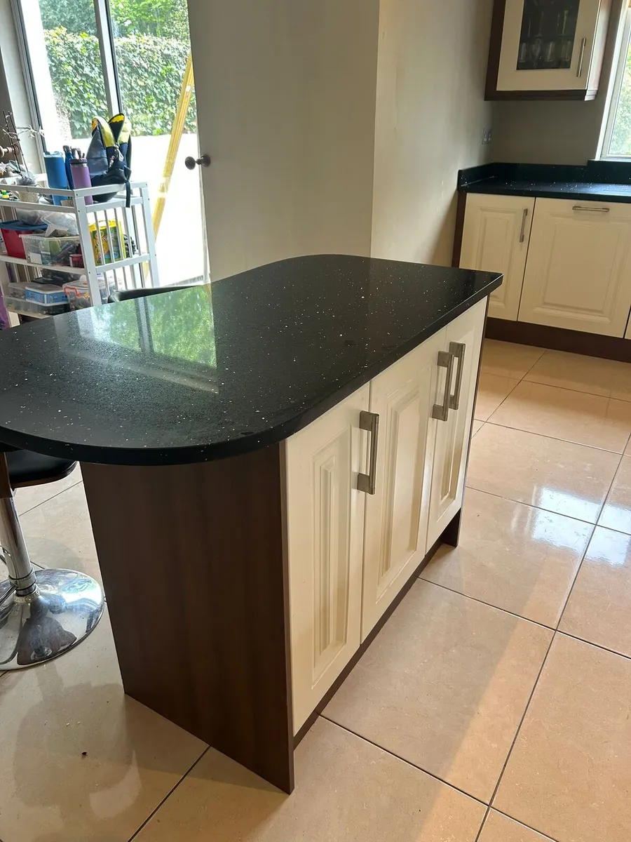 Kitchen - Image 2