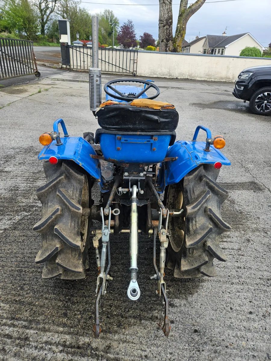 Iseki compact tractor - Image 4