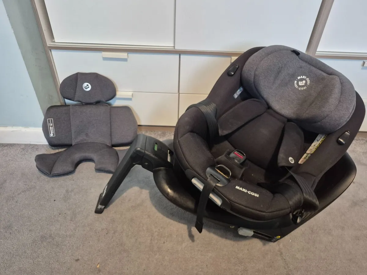 Car seat - Maxi Cosi Mica 360