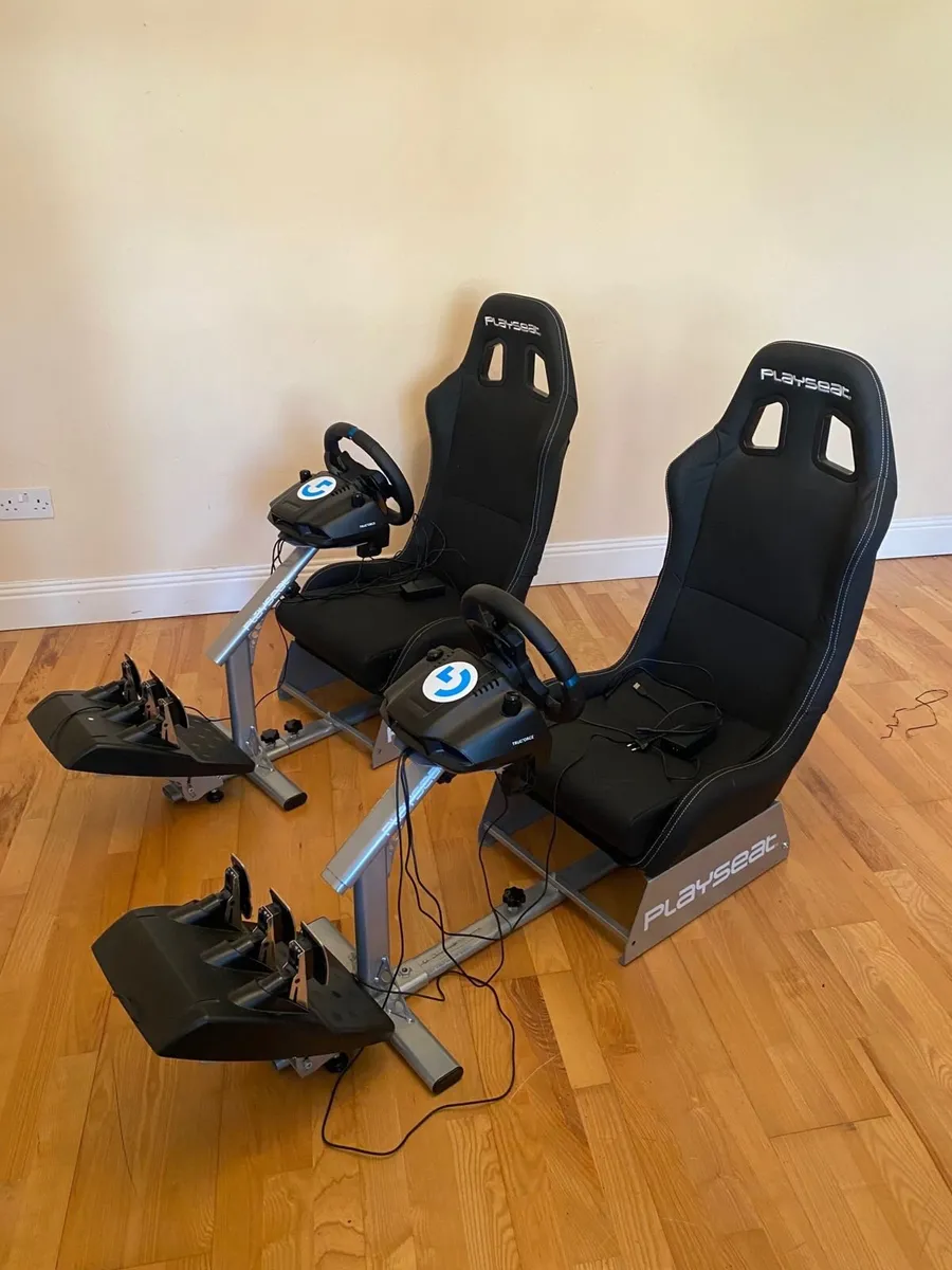 Logitech G G923 Racing Wheel and Pedals - Image 1