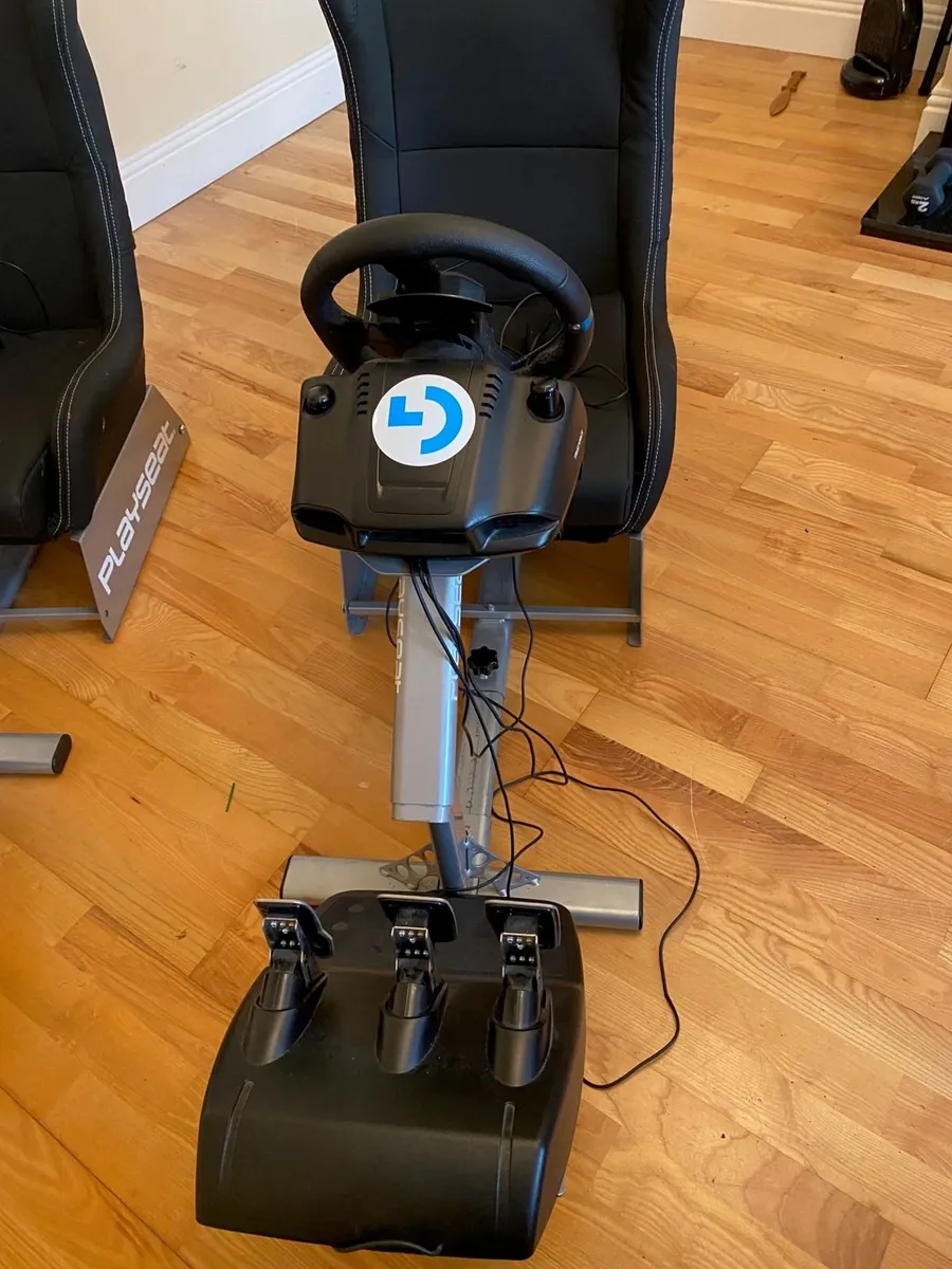 Logitech G G923 Racing Wheel and Pedals - Image 3