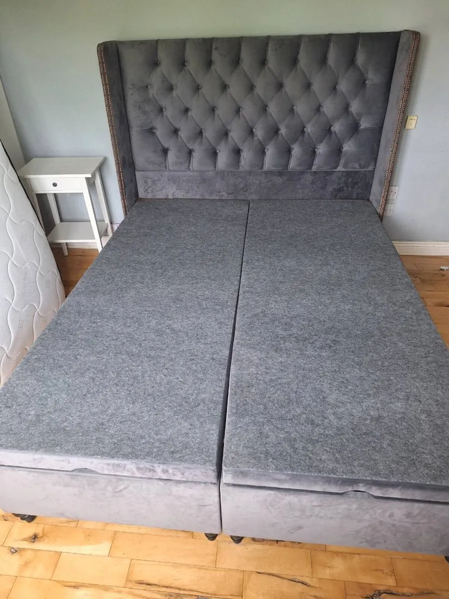 King size bed - Image 3