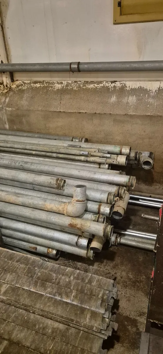 Galvanised pipe - Image 2