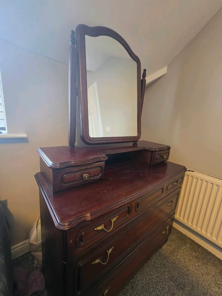 Beautiful Vintage-Style Mahogany Dressing Table wi - Image 3