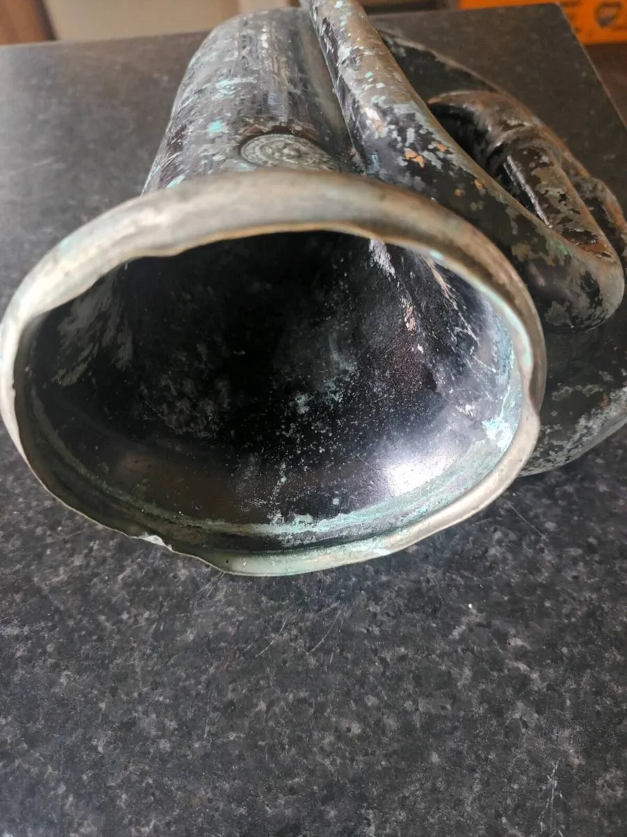 Vintage Car Horn - Image 3