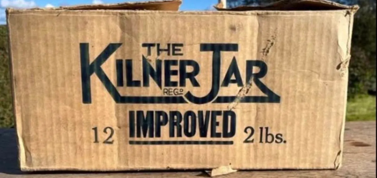 12 1952 Kilner preserve jars - Image 1