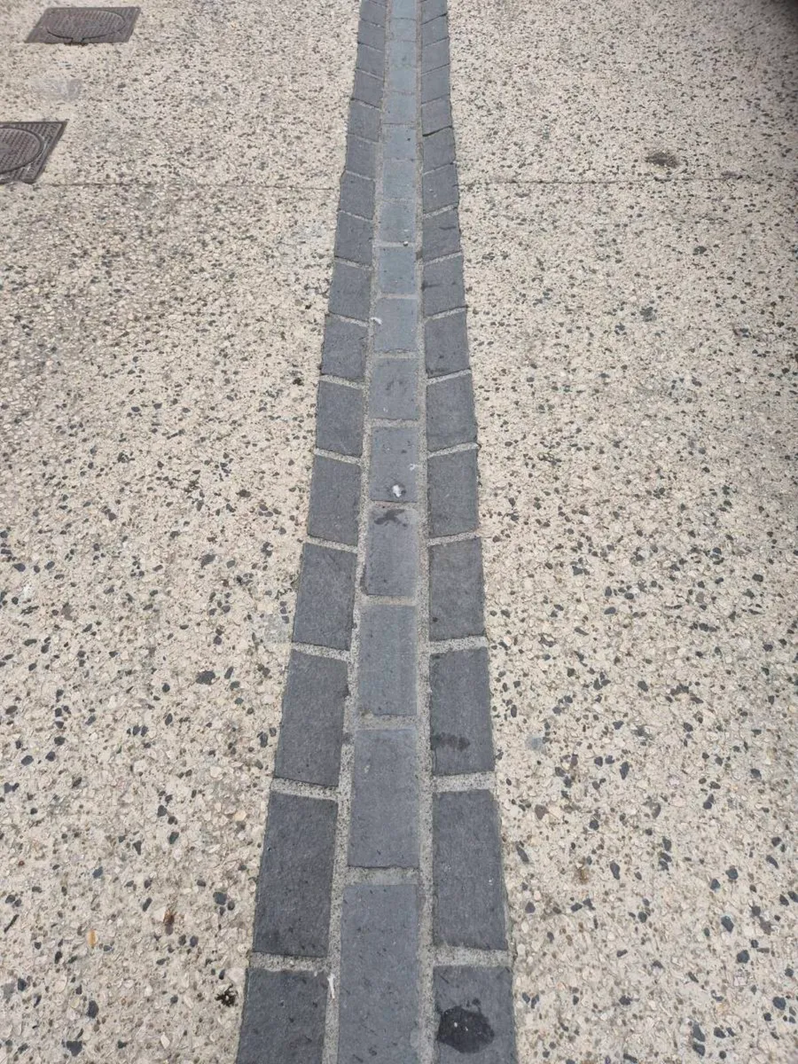 Limestone cobble stone - Image 1
