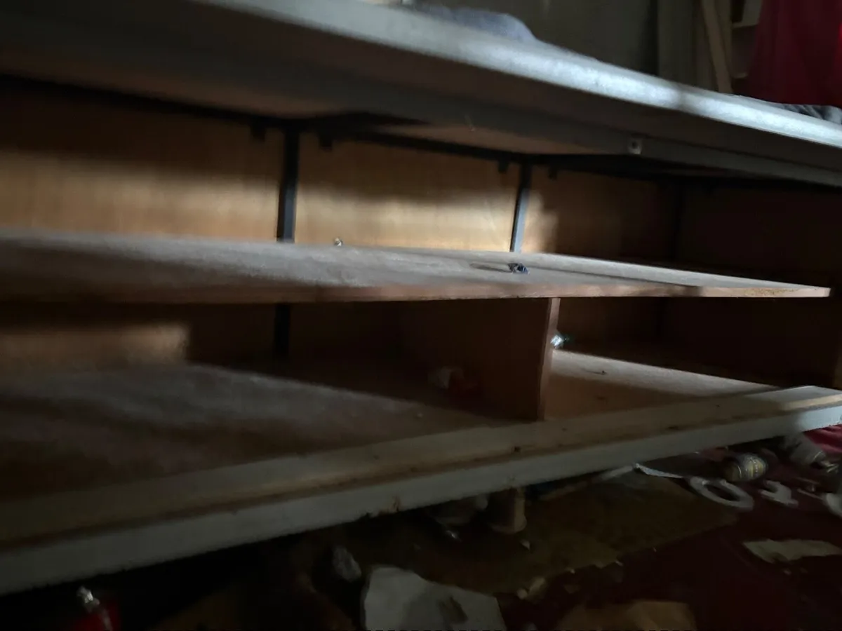 Solid work desk / bench table - Image 2