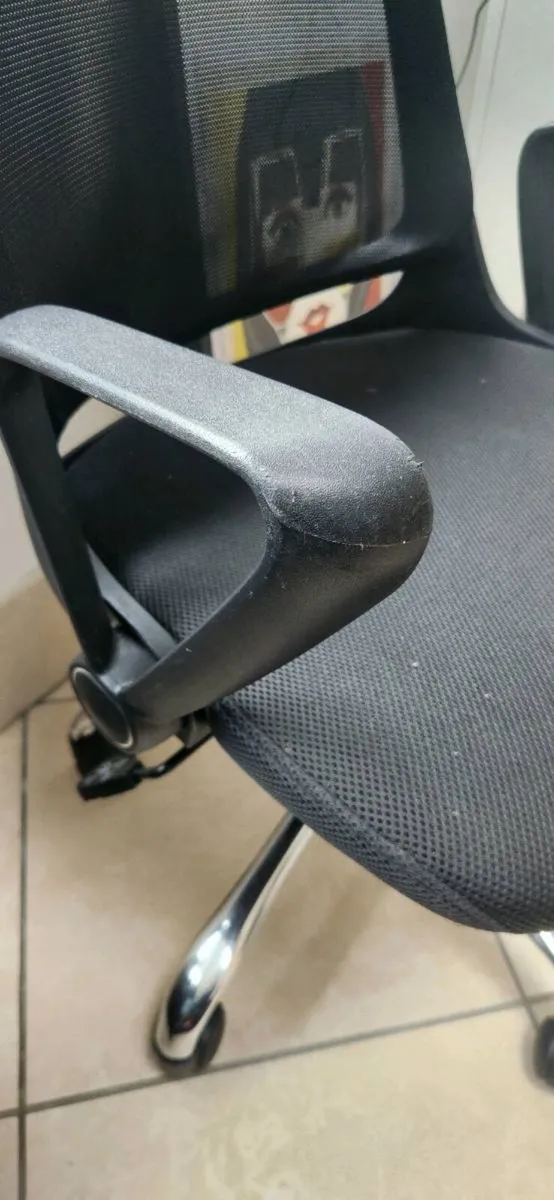 Desk chair - Image 2