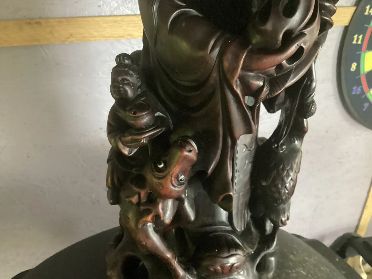 Carved Chinese figures - Image 2