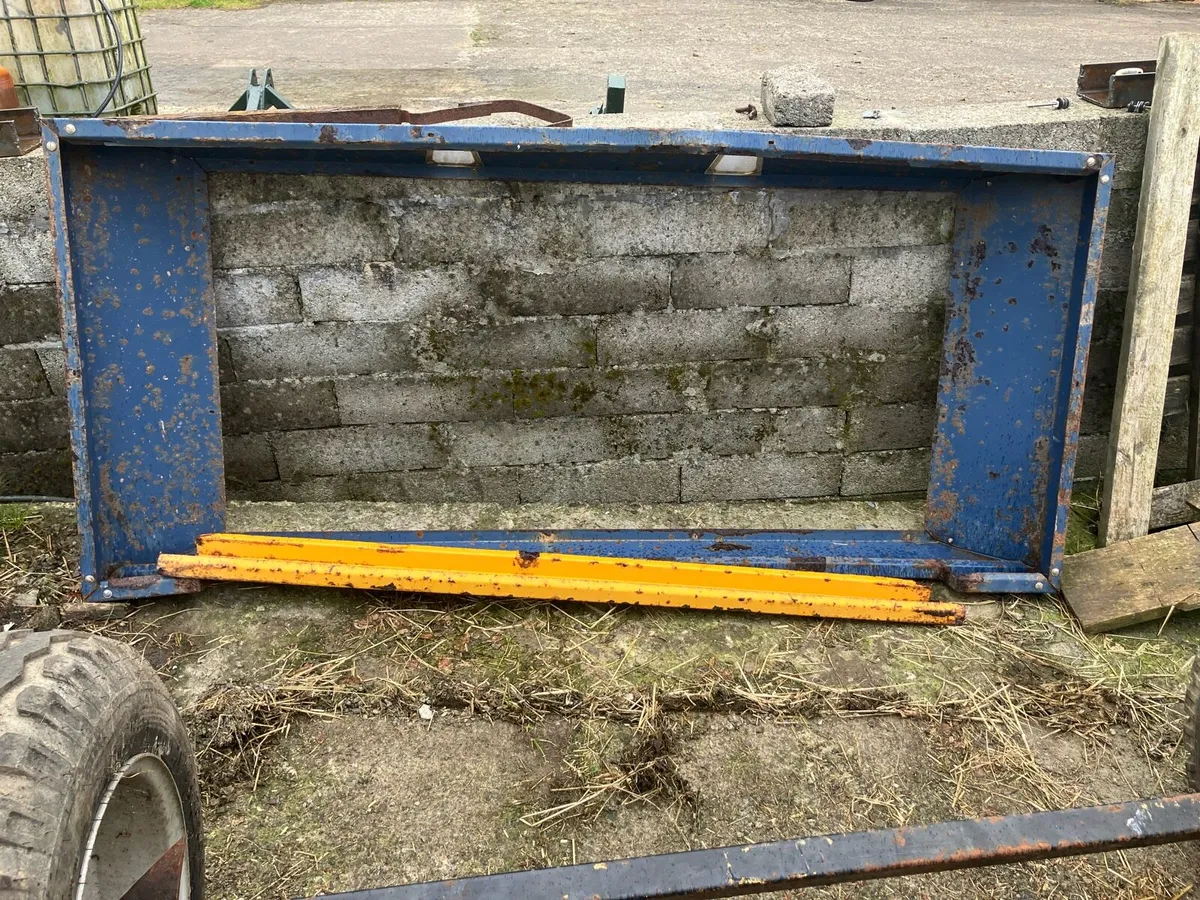 Spinner parts - Image 1