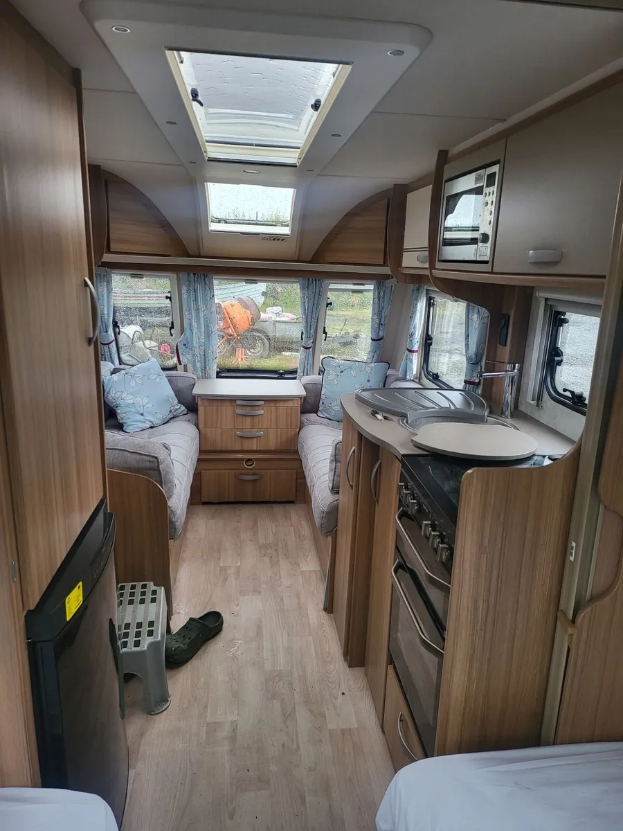 2019  2single beds end bathroom lunar quasar - Image 4