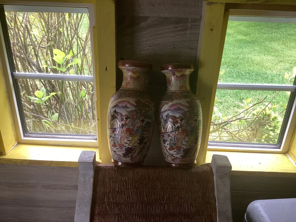Chinese  vase - Image 1