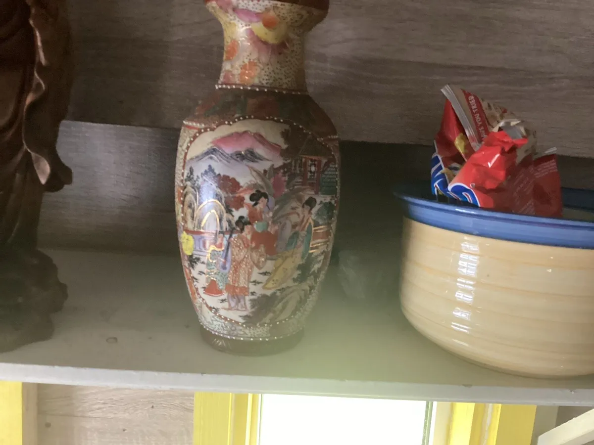 Chinese  vase - Image 3