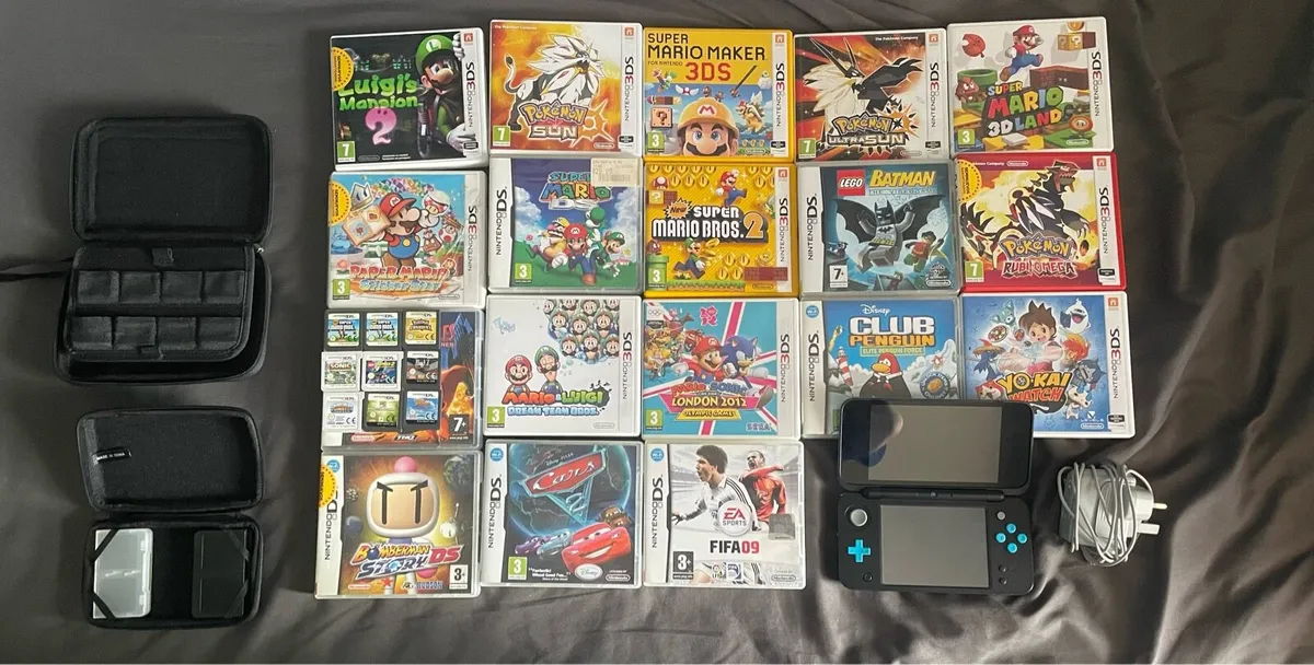 Nintendo 2DS XL - Image 1