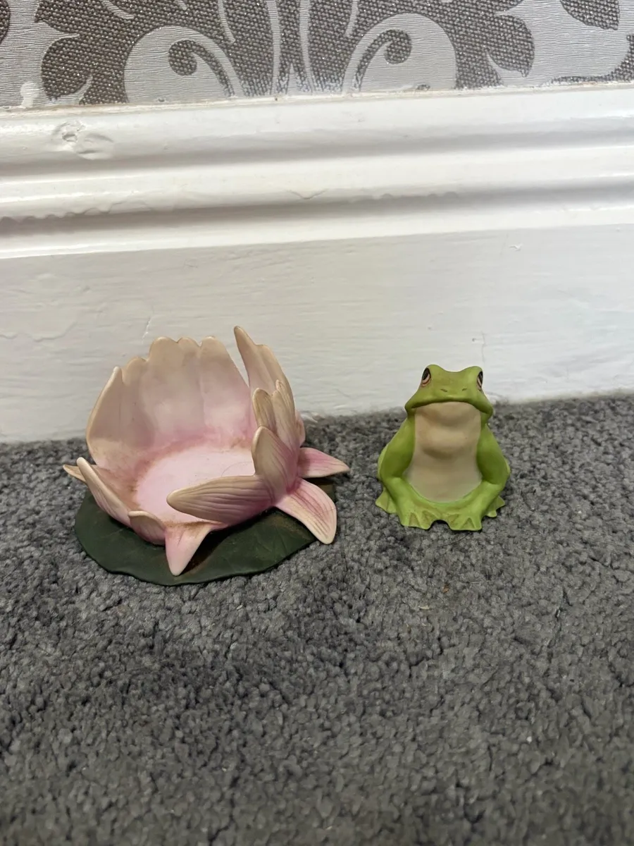 Vintage Franklin Mint Frog Figurine - Image 2
