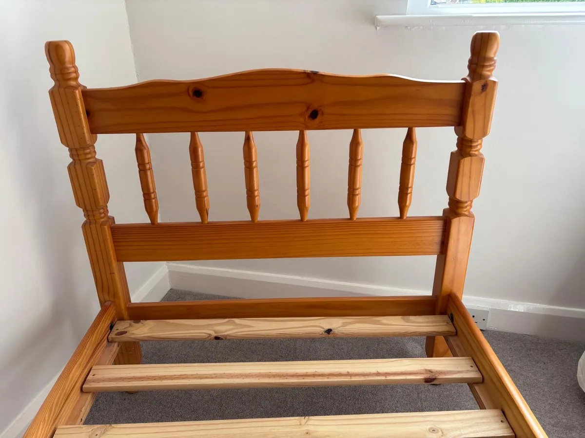 Single bed - Image 3