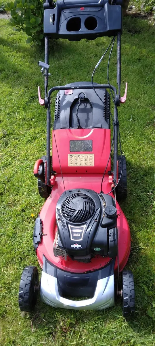 Petrol lawnmower - Image 1